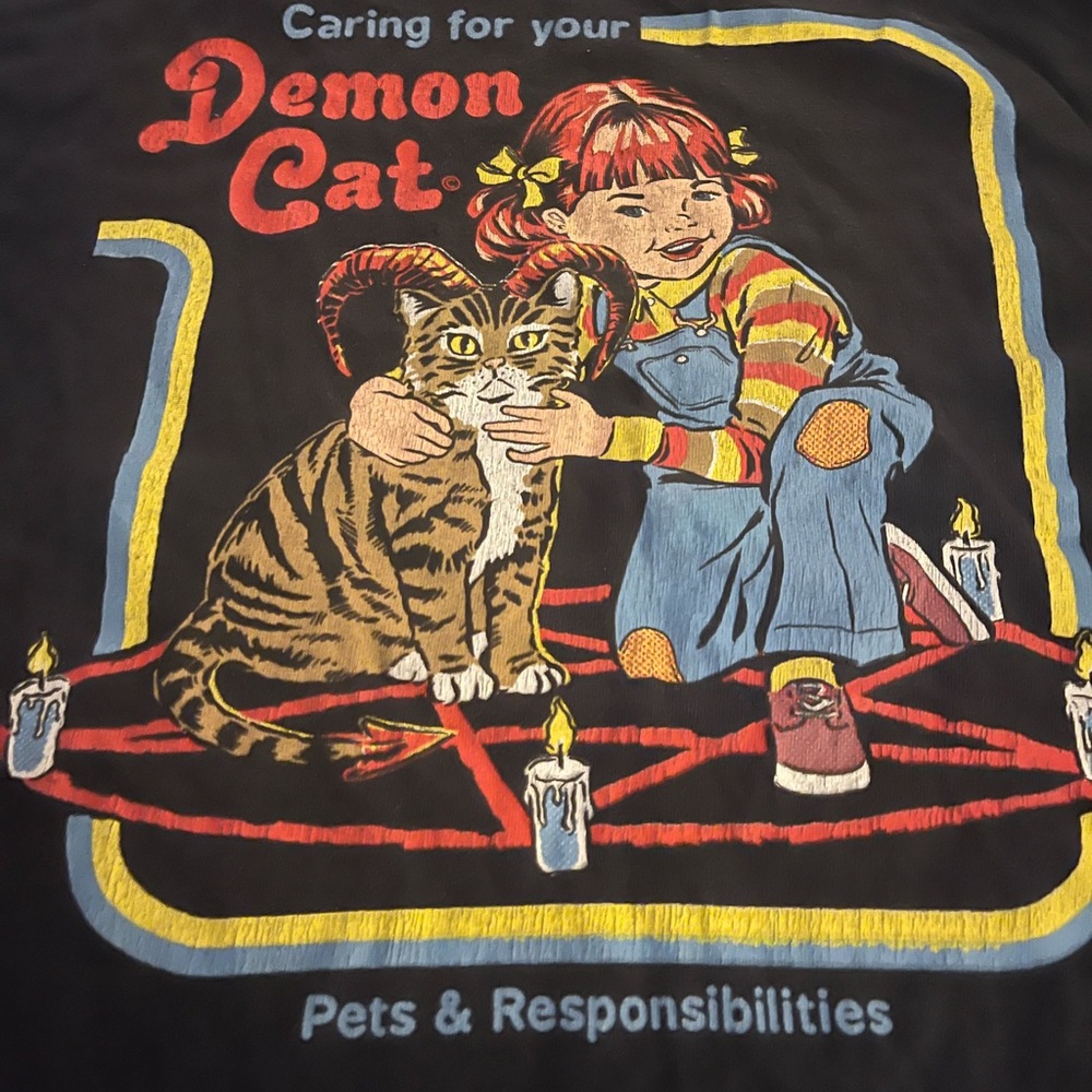 Demon Cat Black T-Shirt size M euc
